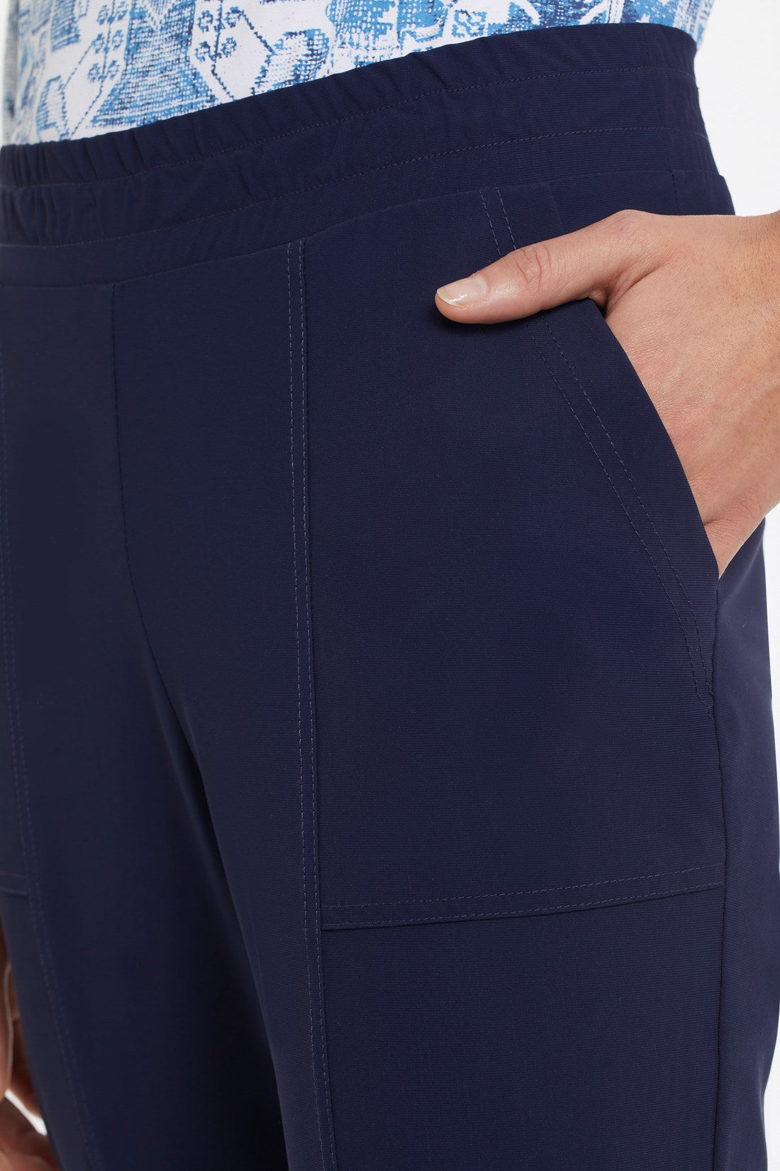 25" Pull-On Tech Capri - Dark Blue