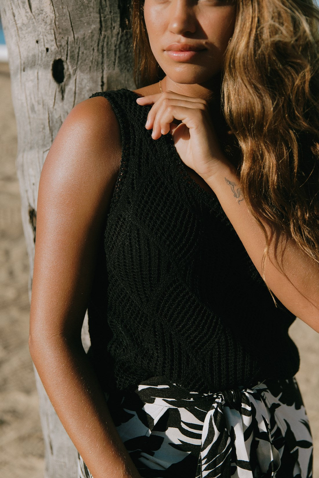 Black Crochet Crew Neck Vest - Black