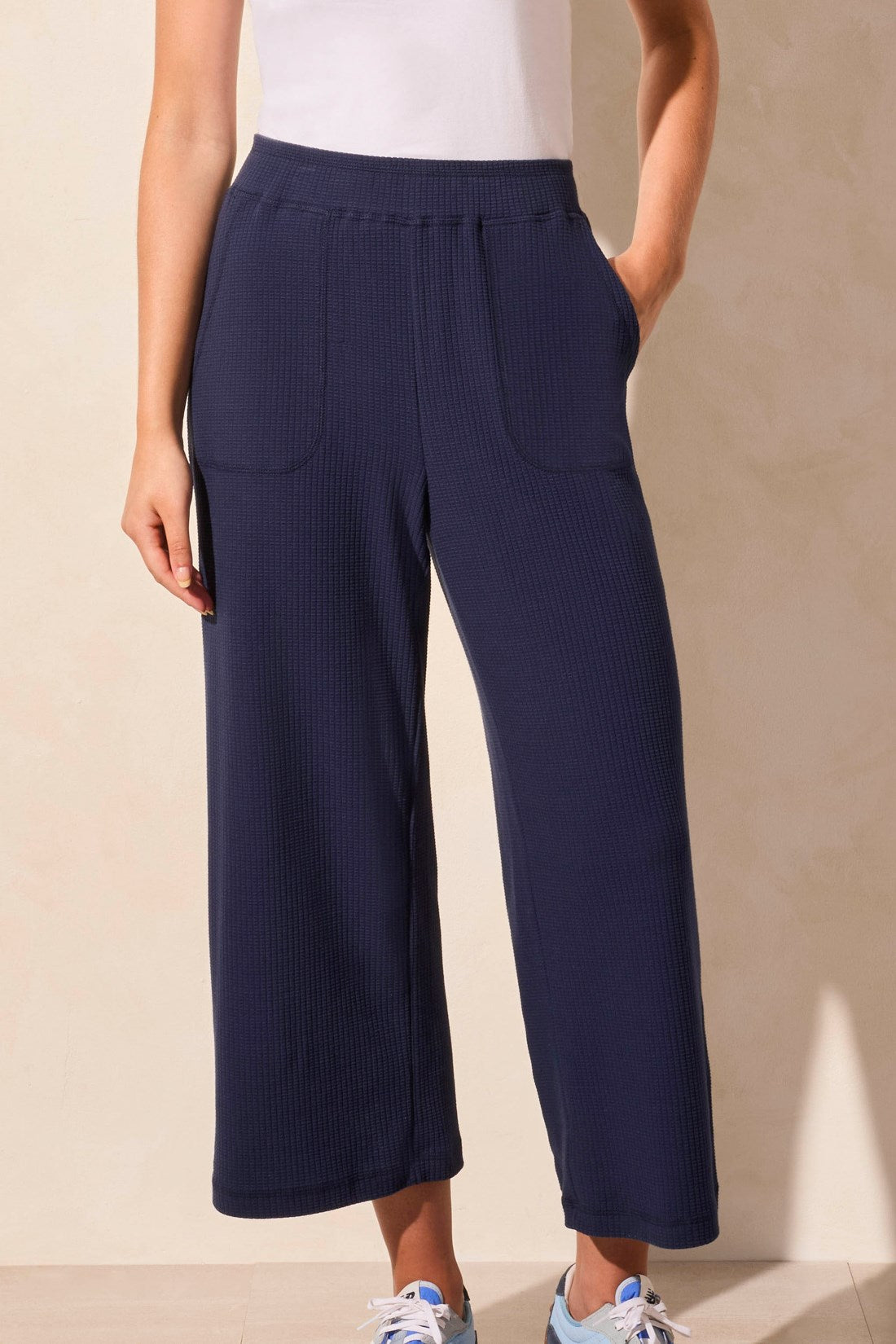 Pull-On Capri Pants - Dark Blue